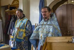 Божественная Литургия на праздник Успения Божией матери 2015 год В алтаре