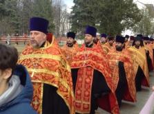 Встреча ковчега с десницей мощей великомученика Георгия Победоносца Встреча ковчега с десницей мощей великомученика Георгия Победоносца