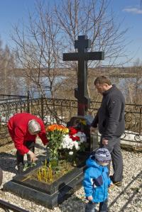 Место упокоения на берегу Волги Место упокоения на берегу Волги