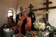 Отец Михаил в часовне новомучеников Отец Михаил в часовне новомучеников