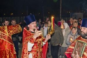 Перед закрытыми дверями