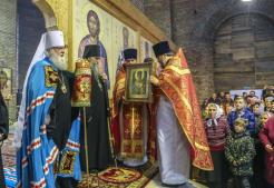 Архиерейское богослужение в день памяти святителя Тихона