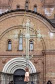 Установка конструкций центрального купола и креста на Свято-Тихоновском храме Установка конструкций центрального купола и креста на Свято-Тихоновском храме
