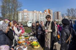 Великая Суббота. Освящение пасок и куличей на нашем приходе