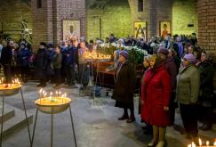 Вынос Плащаницы и Чин погребения